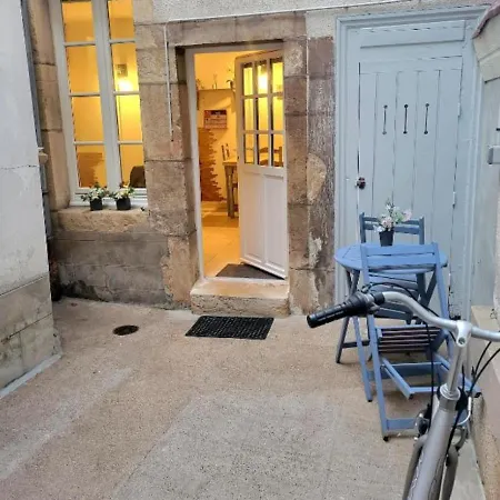 Le Petit Bourguignon 아파트